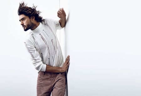 Marlon Teixeira - white, man, marlon teixeira, wind, model