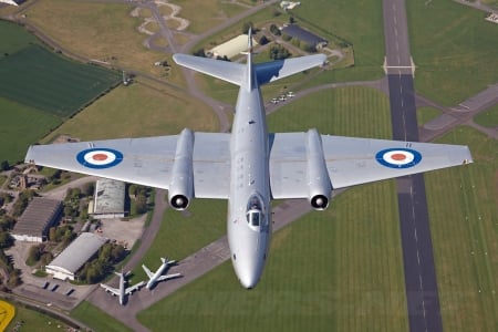 English Electric Canberra - british air force, royal air force, english electric canberra, british aircraft