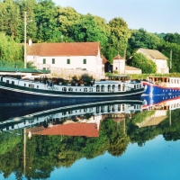 Hotel Barges on the Canal de Bourgogne