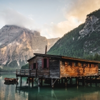 Lake Side Cabin