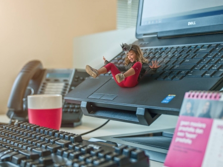 Neomax - neomax, red, copil, situation, pink, girl, creative, fantasy, little, adrian sommeling, laptop