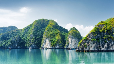 Ha Long Bay, Vietnam - Asia, oceans, nature, Vietnam, Emerald, mountains