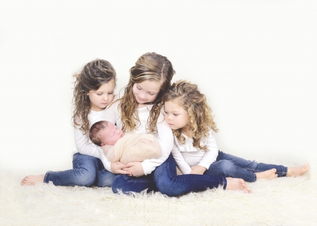 little girl - dainty, pretty, 3 girls, pink, pure, child, fair, princess, face, nice, bonny, kid, childhood, set, beauty, love, baby, Hair, Belle, comely, white, cute, wallpaper, people, studio, blonde, DesktopNexus, sightly, beautiful, photography, girl, lovely, sweet, little, adorable, feet