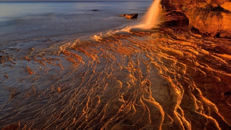 Magnificent Falls on Rocky Shore - rocky, shore, sunset, nature, falls, lake