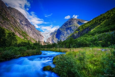 The Glacier river - hills, beautiful, creek, landscape, stream, grass, mountain, Glacier, river, cliffs, sky