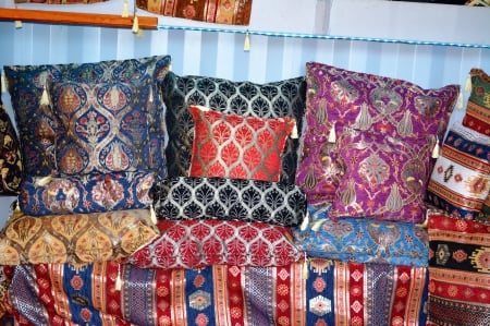 Pretty Cushions - markets, pretty, food, cushion, Eat Street Brisbane