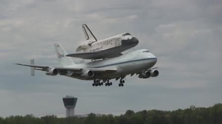 Space Shuttle Discovery