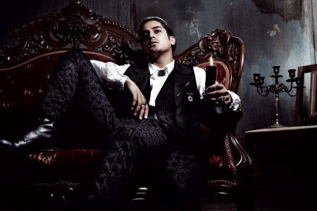 Avan Jogia - black, actor, sofa, Avan Jogia, man