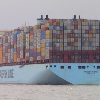 emma maersk container ship wallpaper