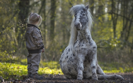 Friends - girl, horse, animal, cal, child, copil, funny, cute