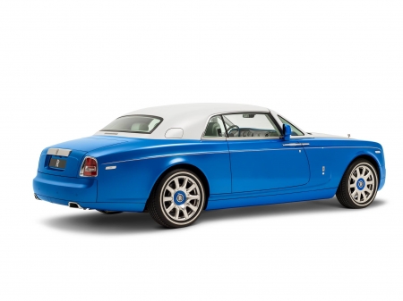 The Rolls-Royce Phantom Coupe Inspired by Qasr-Al Hosn