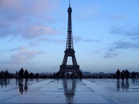 eiffel tower(le tour eiffel) - le tour eiffel, eiffel tower, architecture, paris, monuments