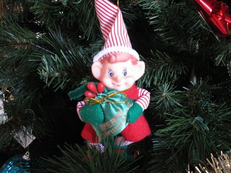 ELF GETS PRESENT, TOO - ornament, elf, xmas, christmas