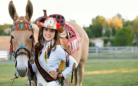 Winning Pair. . - girls, women, style, fun, models, female, cowgirl, fashion, hats, outdoors, brunettes, western, horses, ranch