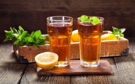 Iced Tea with Mint and Lemon - tea, drink, lemon, mint