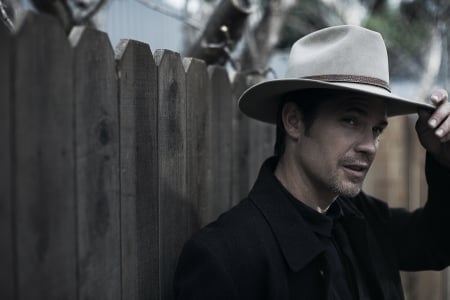 Timothy Olyphant - hat, Timothy Olyphant, black, actor, fence, man