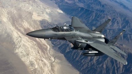 McDonnell Douglas F-15E Strike Eagle - eagle, douglas, mcdonnell, strike, plane, military, f-15e