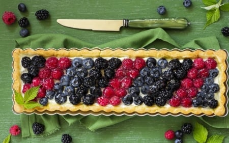 Berry Pie - berries, knife, pie, green, table