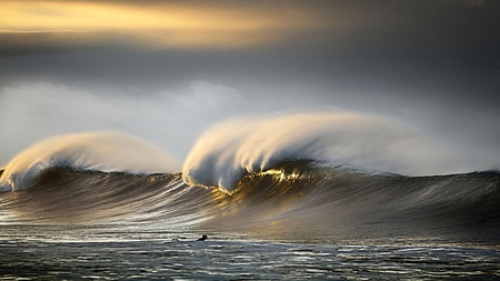 Golden Wave of Beauty - beauty, cool, awesome, golden, power, rushing