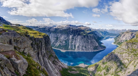 Lake Ringedalsvatnet - nature, fun, lake ringedalsvatnet, mountain, cool