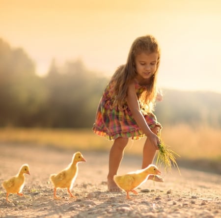 Little girl - people, hair, sunset, belle, sightly, white, face, childhood, fair, little, bonny, adorable, wallpaper, child, eat, beautiful, pink, sweet, feet, nice, beauty, sky, photography, pretty, baby, cute, kid, dainty, girl, lovely, pure, bird, comely, desktopnexus, blonde