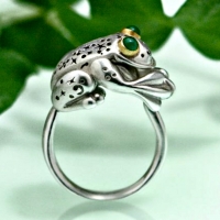 Frog Ring