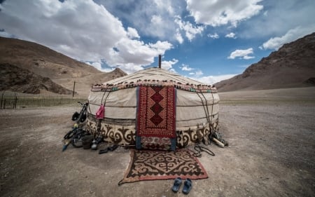 Kyrgyz Yurt in Tajikistan - clouds, yurt, Tajikistan, hut, sky