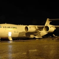 US air force cargo plane