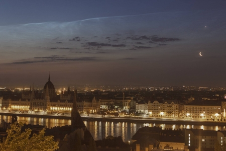 Solstice Conjunction over Budapest - fun, cool, river, buapest, solstice, space