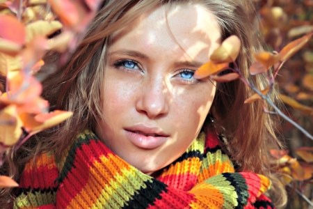 Autumn In The Park - Woman, Female, People, Leaves, Beautiful, Fall, Brunette, Pretty, Blue Eyes, Makeup, Park, Colors, Scarf, Models