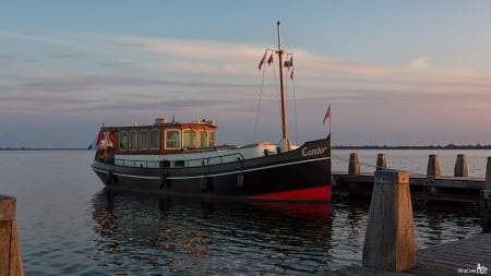 Boat the Condor - harbor, condor, sea, boat