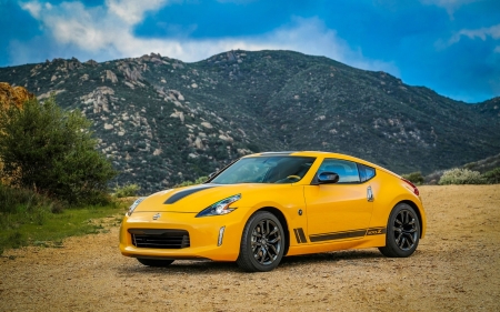 2018 Nissan 370Z Heritage Edition - 2018, nissan, yellow, cars