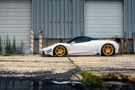 LUX MOTORWERKS WIDEBODY FERRARI 458 ITALIA - white, ferrari, gold rims, sports car