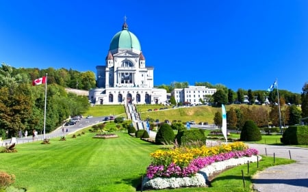 Cathedral in Canada - ladder, attractions in dreams, photography, love four seasons, lawn, churches, temples, canada, architecture, cathedral, montreal, religious