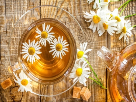 Tea Time - tea, daisy, drink, cup