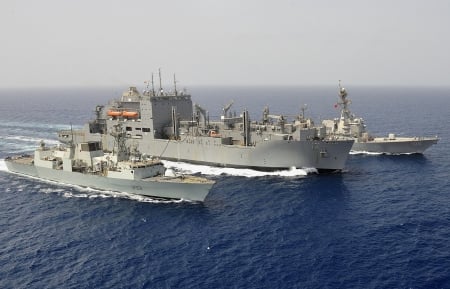 WORLD OF WARSHIPS USNS Cesar Chavez, HMCS Toronto & USS Stockdale Replenishment at sea (RES)