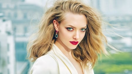 Amanda Seyfried - red, actress, lips, amanda seyfried, blonde, girl, woman