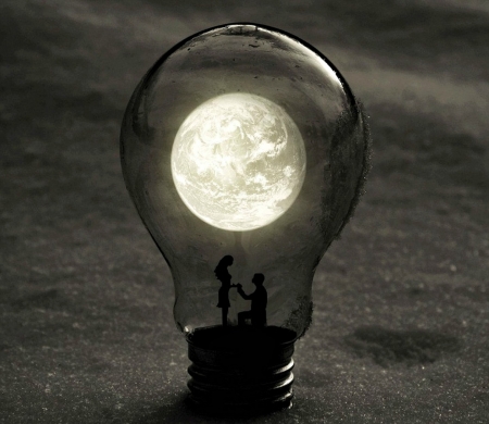 Full moon - moon, silhouette, couple, valentine, bw, black, bulb, creative, fantasy, white, lovers, romantic, reative, adrian limani, luna