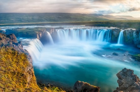 Beautiful waterfall - nature, beauty, majestic, waterfall