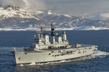 WORLD OF WARSHIPS  HMS ARK ROYAL R 07, OFF THE NORWEGIAN COAST - crew 685 and 366 air group, speed over 30 kts, 22000 tons, length 689 ft, 8 paxman valenta diesel generators, 4 rolls royce olympus gas turbines