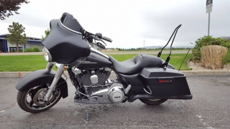 2013 Harley-Davidson Street Glide - glide, street, harley-davidson, bike