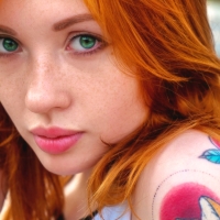 Model--With-Red-Hair-And-Green-Eyes-2