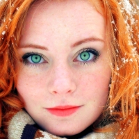 Model--With--Red-Hair-And-Green-Eyes