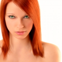 Model--With--Red-Hair-And-Green-Eyes-5