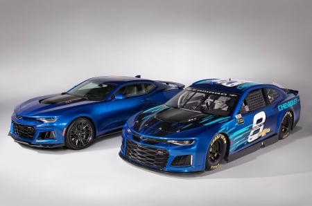 Chevrolet Unveils 2018 Camaro ZL1 NASCAR Cup Race Car - nascar, 2018, blue, gm