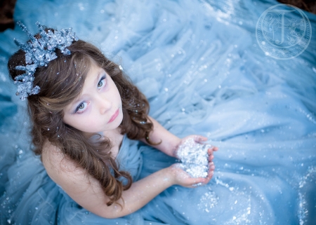 Little Elsa - girl, fairyography, snow queen, winter, child, copil, hand, blue, cute, little