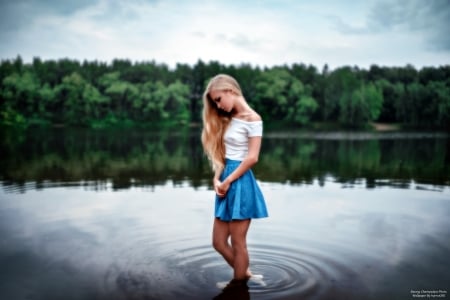 Beautiful-Russian-Models-54 - lake, dress, model, blue