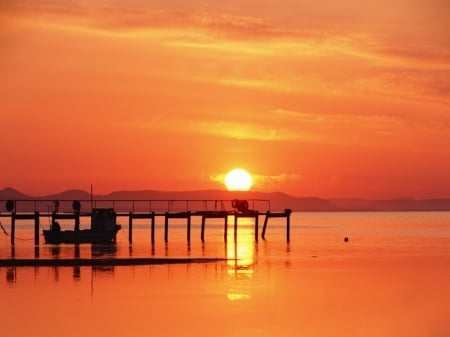 Sunset of Lake Saroma - cloud, japan, clouds, sea, sun