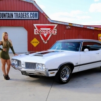 1970 Oldsmobile Cutlass 442 455 Engine and Girl