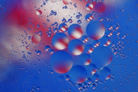 Oil drops in water - skin, water, blue, red, drops, oil, texture, glass